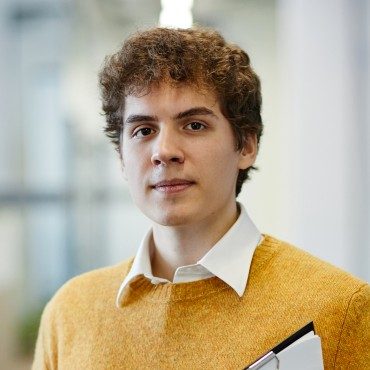 staff4.jpg staff4.jpg